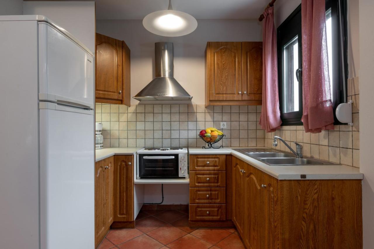 Koxyli Studios & Apartments Kaligata エクステリア 写真
