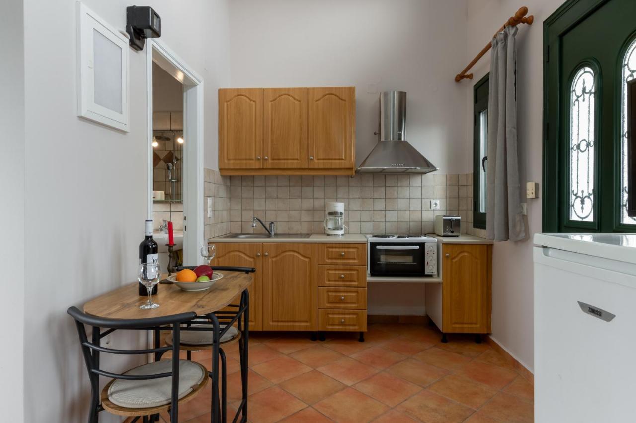 Koxyli Studios & Apartments Kaligata エクステリア 写真